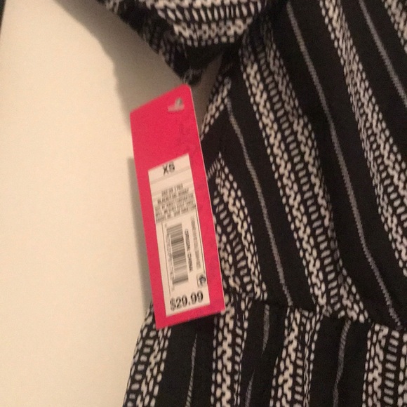 Xhilaration jumpsuit - Picture 3 of 3